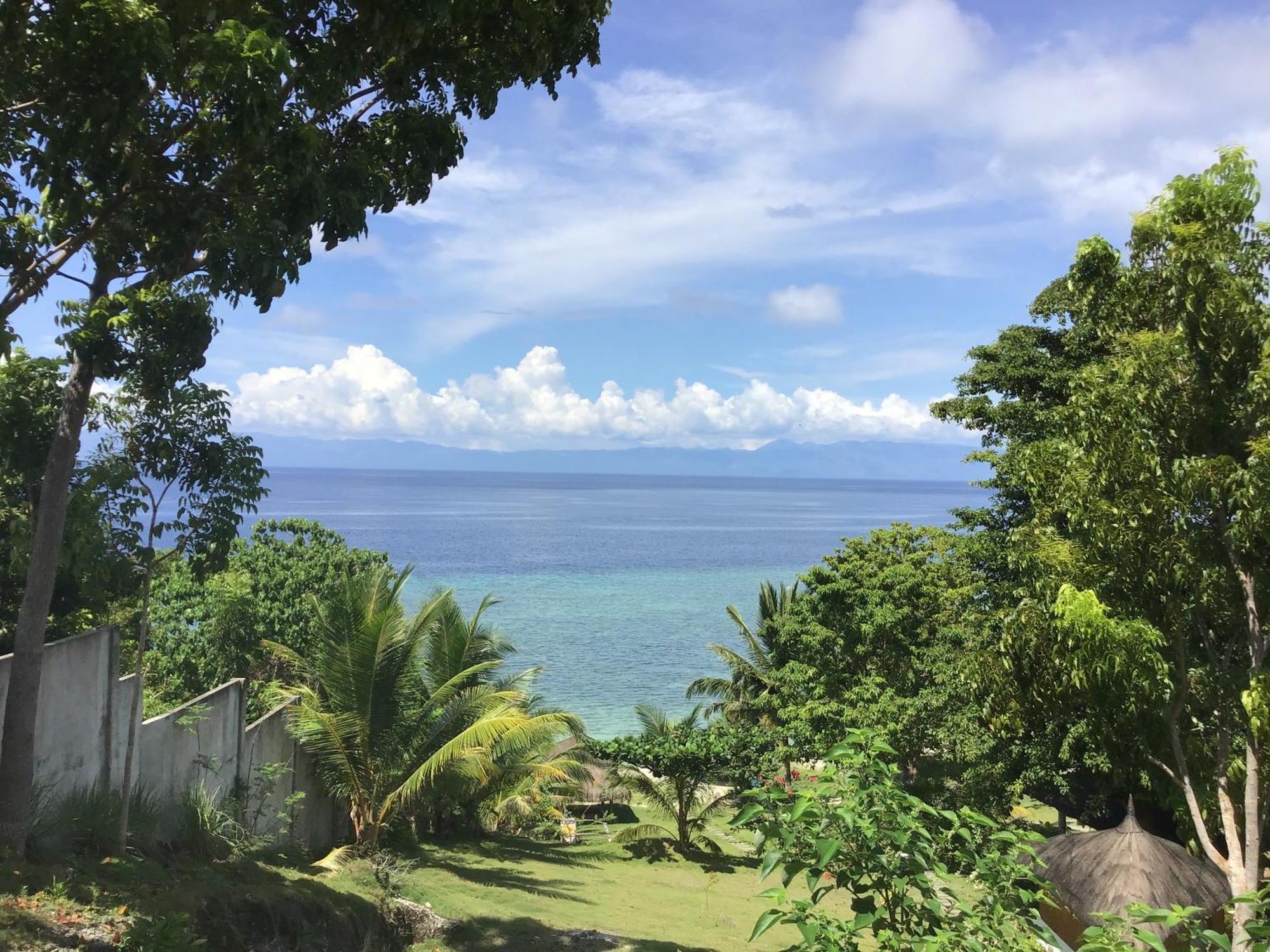 Cuestas Beach Resort And Restaurant Бадиан Экстерьер фото