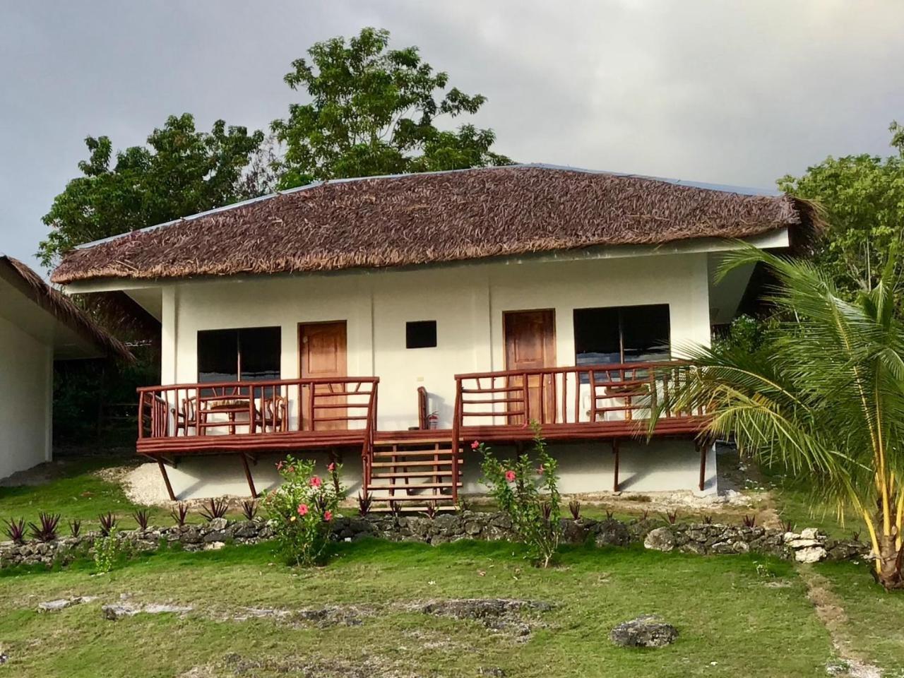 Cuestas Beach Resort And Restaurant Бадиан Экстерьер фото
